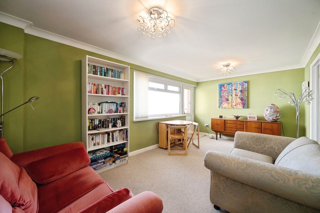 Property photo 2 of 17 Pbox-Img.Jpg