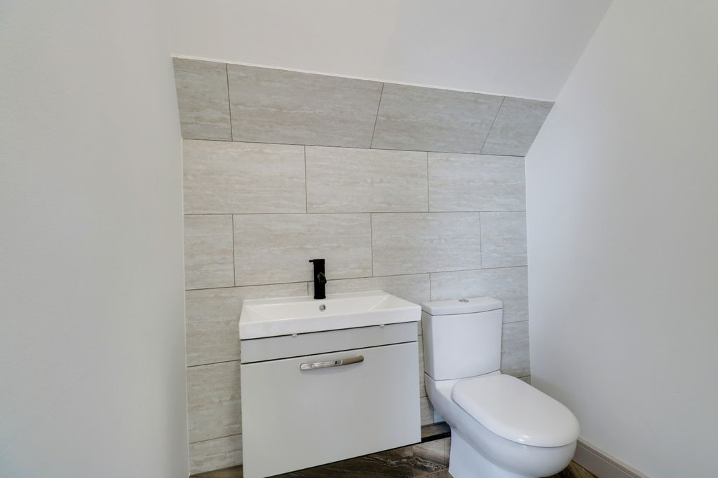 Property photo 3 of 7 5104953
