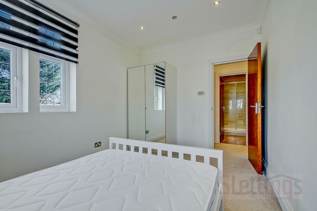 Property photo 2 of 15 Gallery
