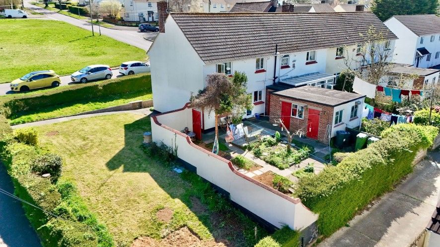 Property photo 1 of 8