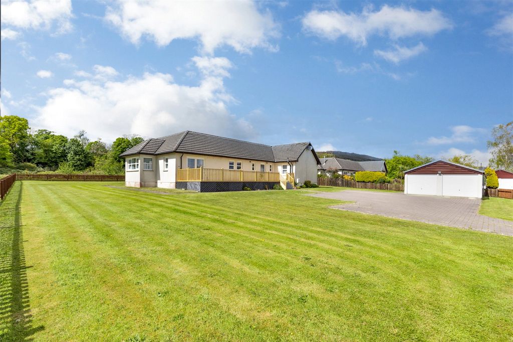 Property photo 2 of 20 Picture No. 05
