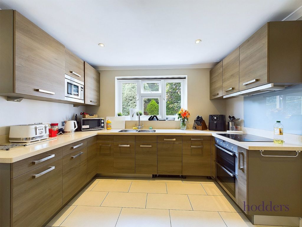 Property photo 2 of 21 Picture No. 40