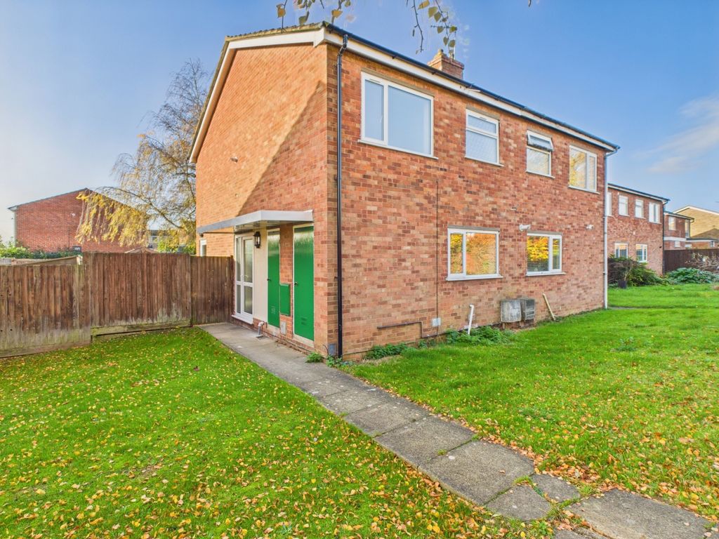 Property photo 1 of 9 Cam01909G0-Pr0428-Still024