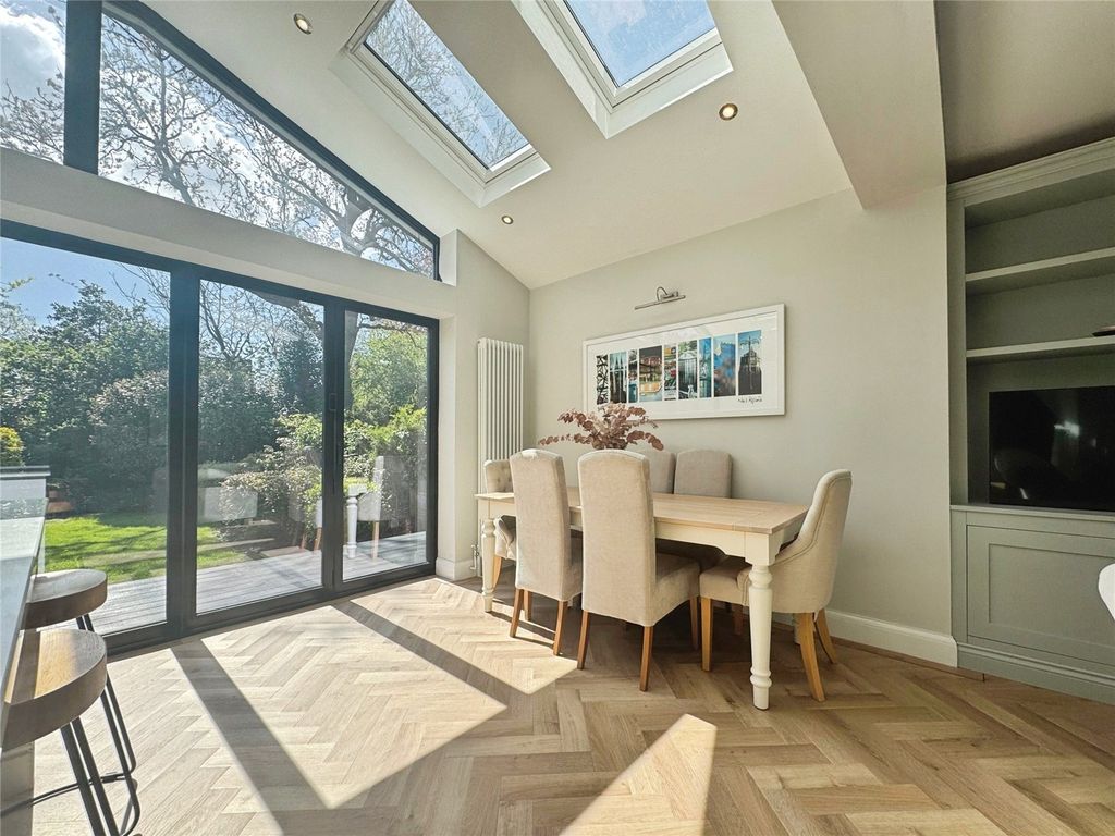 Property photo 3 of 20 Picture No. 12