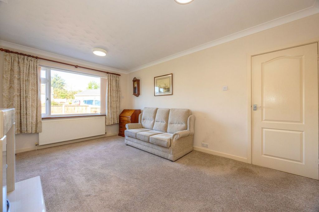 Property photo 3 of 22