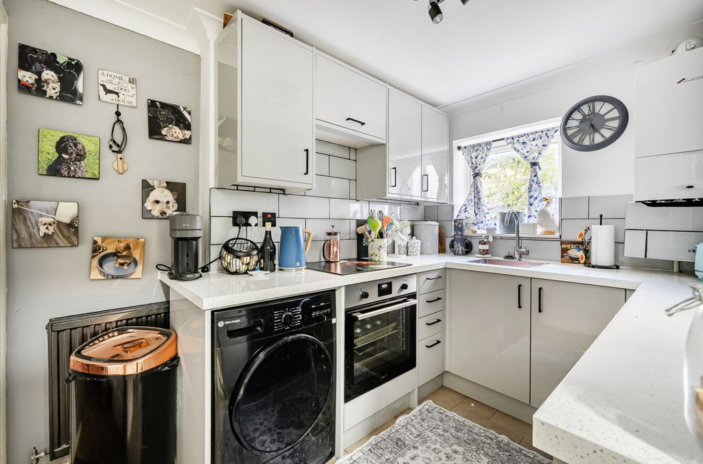Property photo 3 of 17 1484920-4-6A43F67...