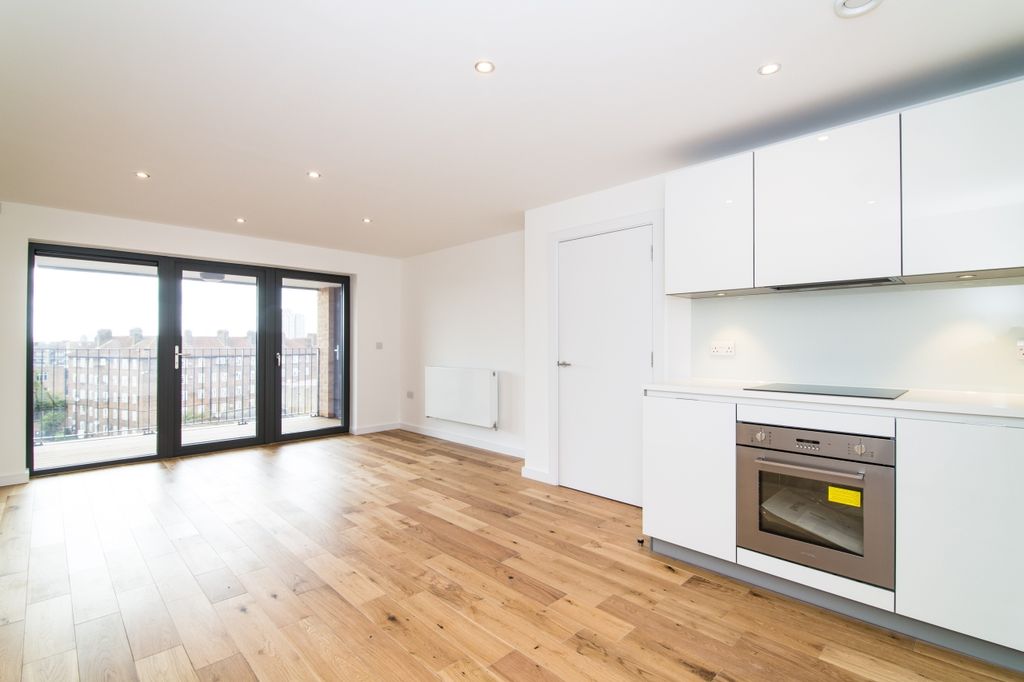 Property photo 1 of 8 Reception (3)