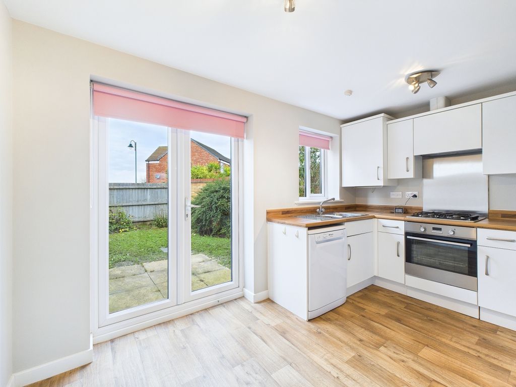 Property photo 3 of 12 Cam01909G0-Pr0448-Still007