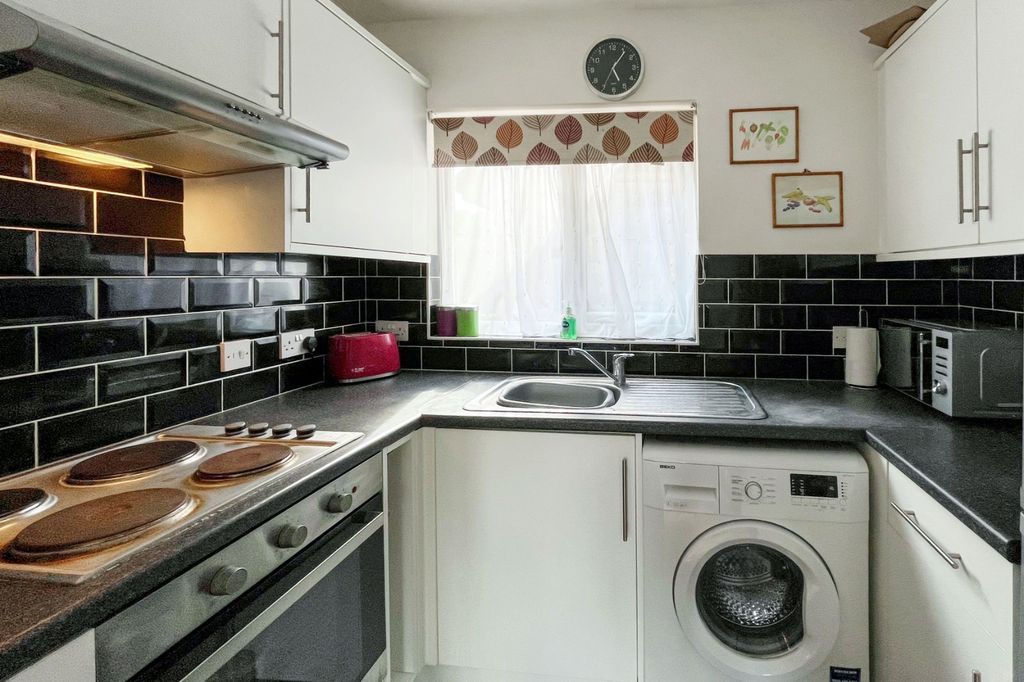 Property photo 2 of 11 Picture No. 05