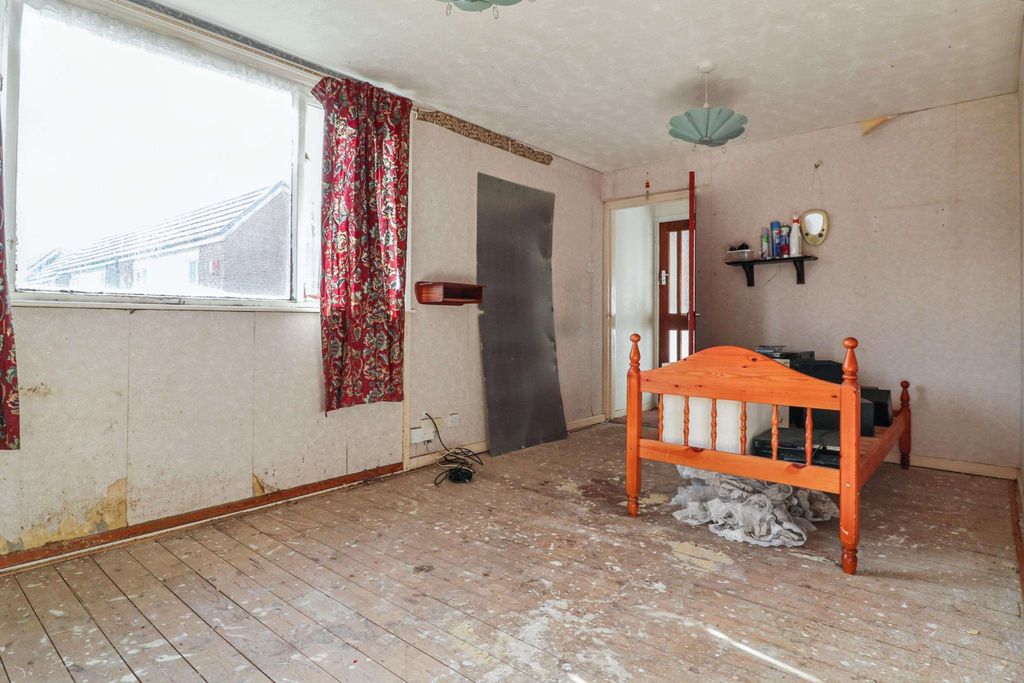 Property photo 3 of 11 40 Conifer Close, Ormesby, Middlesbrough, Cleveland, Ts7 9Pl