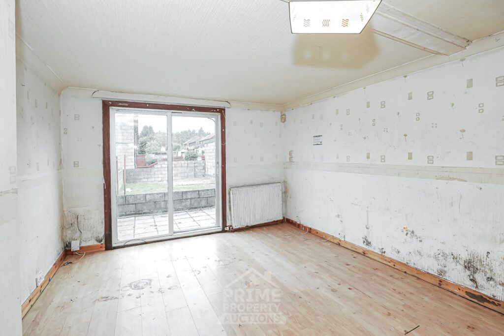 Property photo 2 of 21