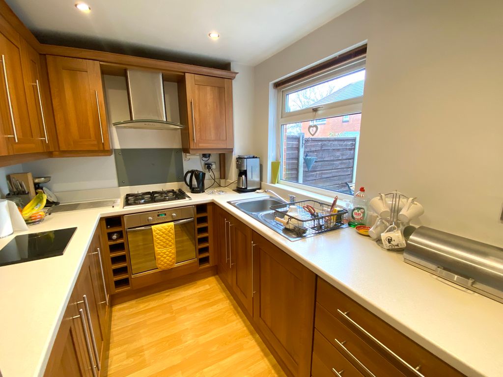 Property photo 2 of 11