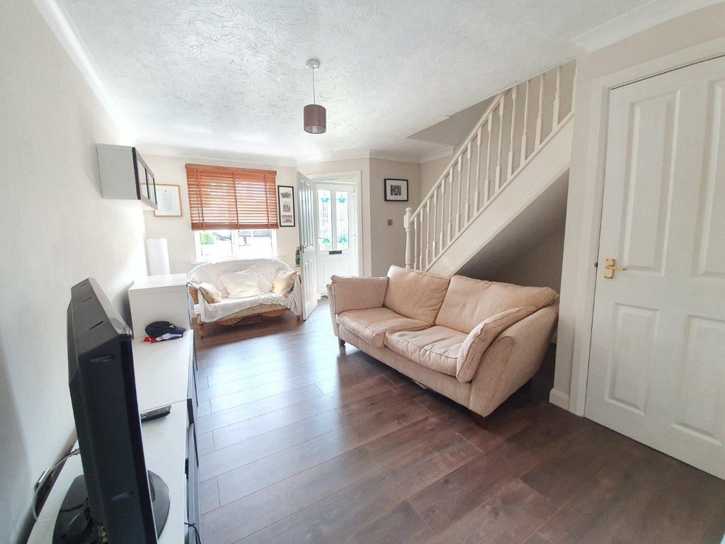 Property photo 3 of 11