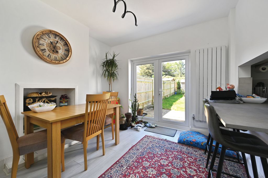 Property photo 3 of 13