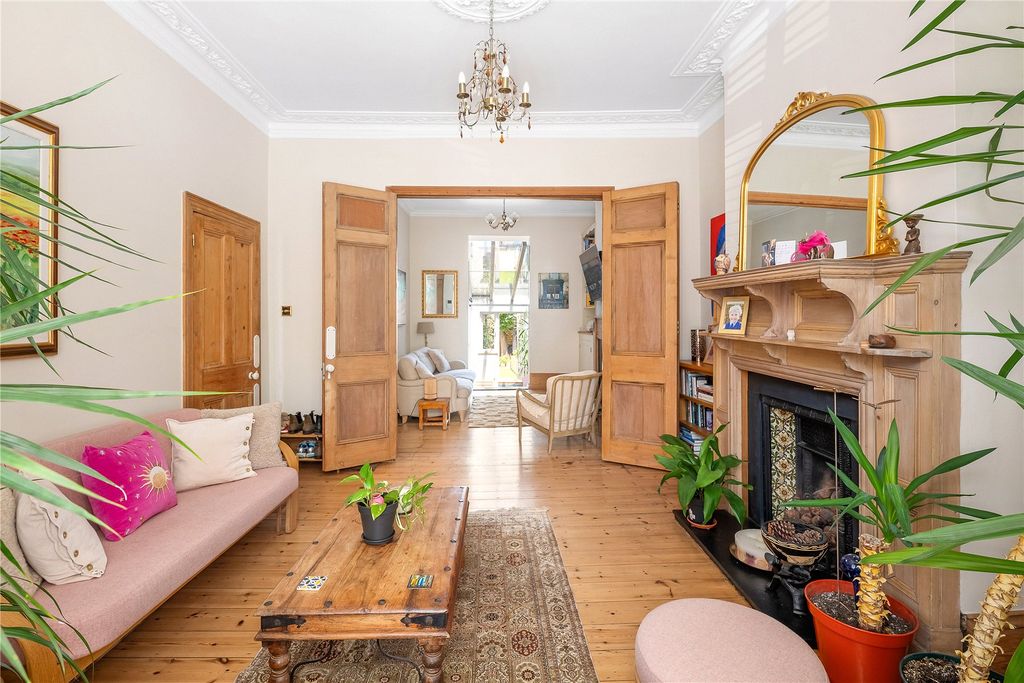 Property photo 2 of 16 Picture No. 08