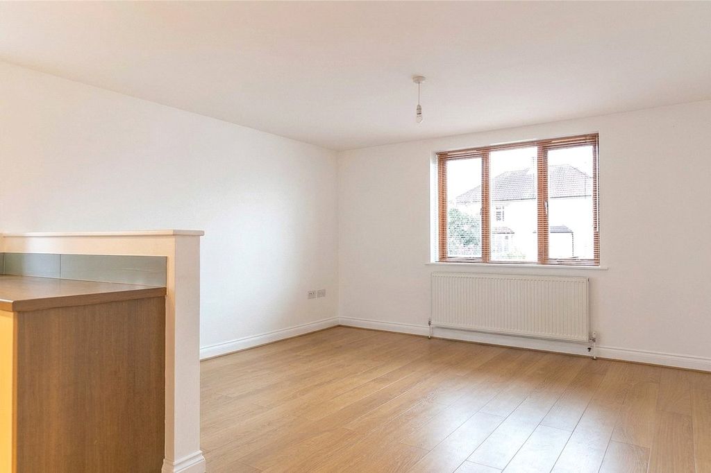 Property photo 1 of 7 Picture No. 18