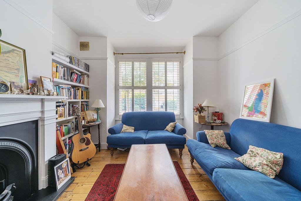 Property photo 2 of 16