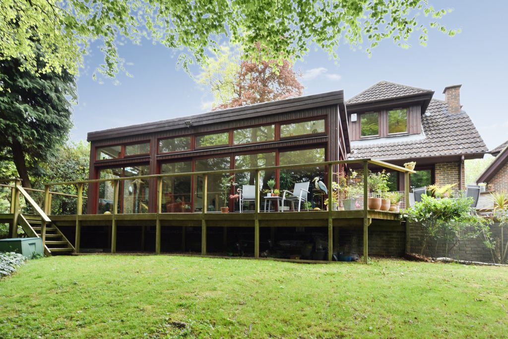 Property photo 2 of 13