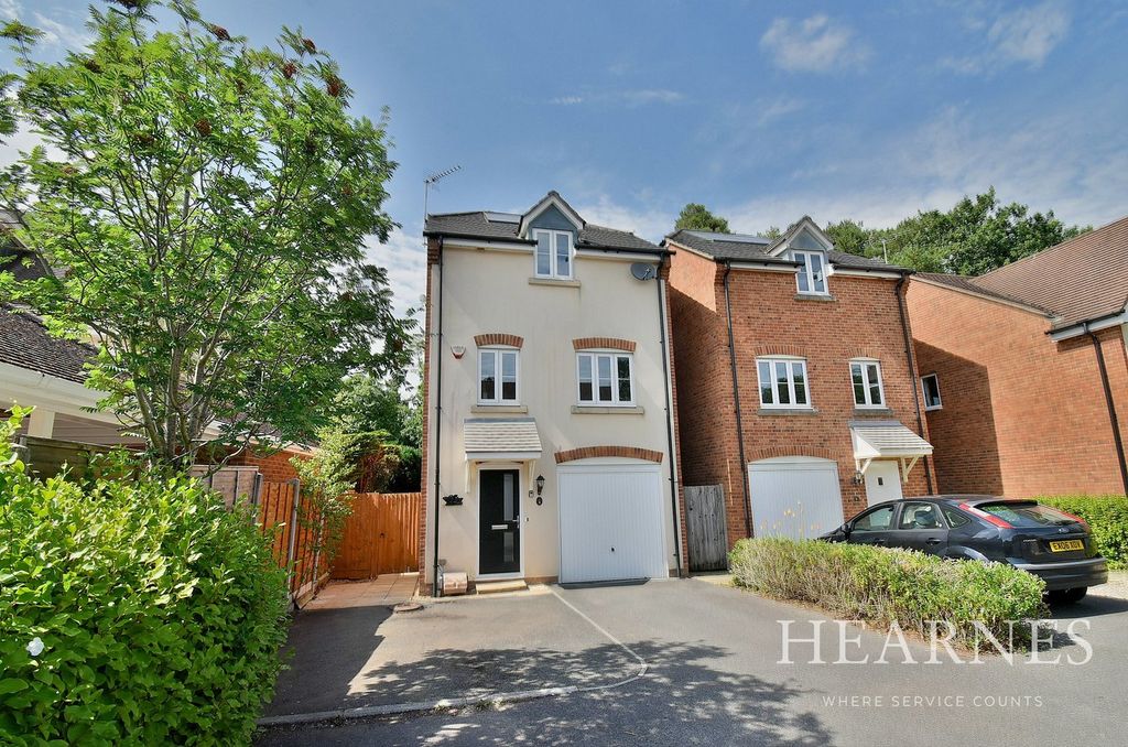 Property photo 1 of 21