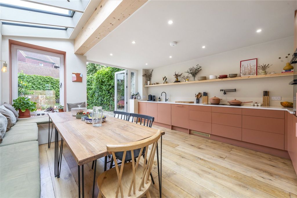 Property photo 3 of 17 Kitchen/Diner