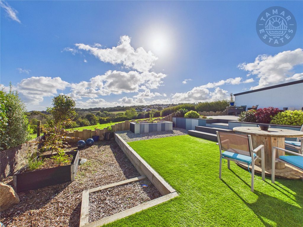 Property photo 3 of 23 Rear Garden