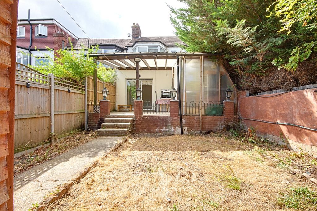 Property photo 2 of 21 Picture No. 02