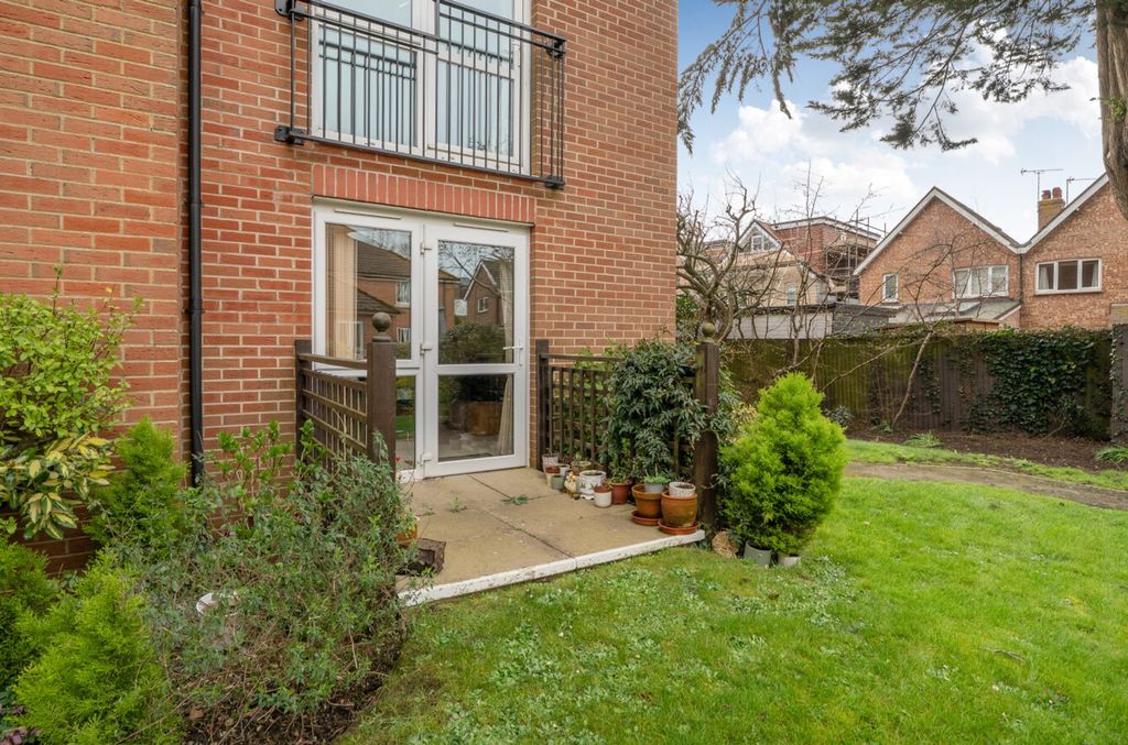 Property photo 2 of 18