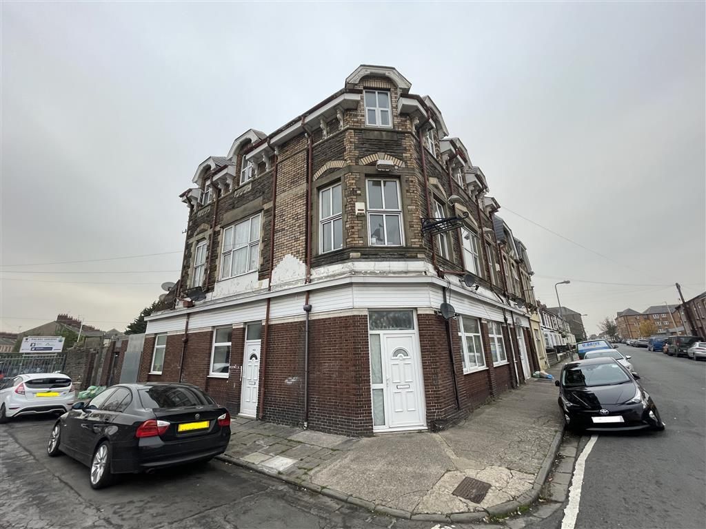 Property photo 1 of 6 Front