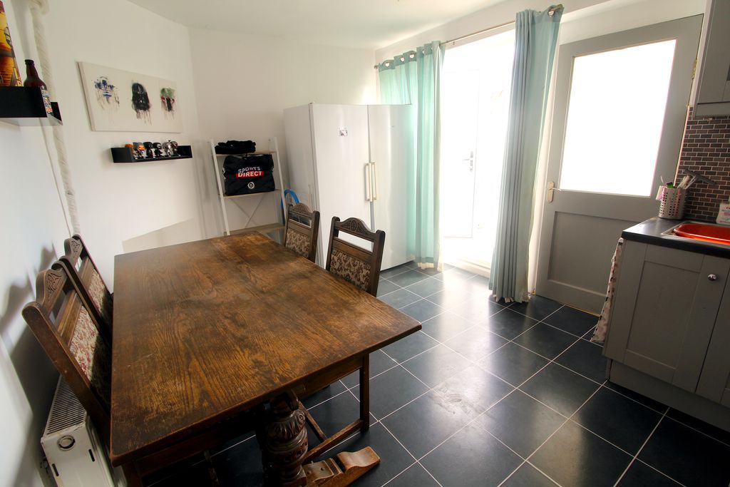 Property photo 3 of 13 Kitchen/Diner