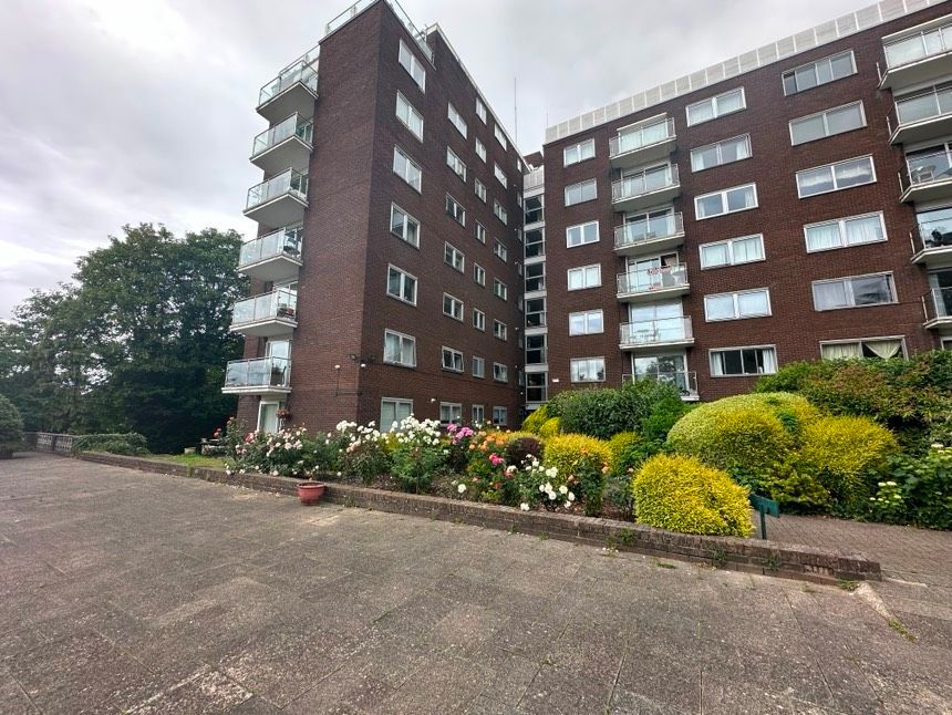 Property photo 2 of 22