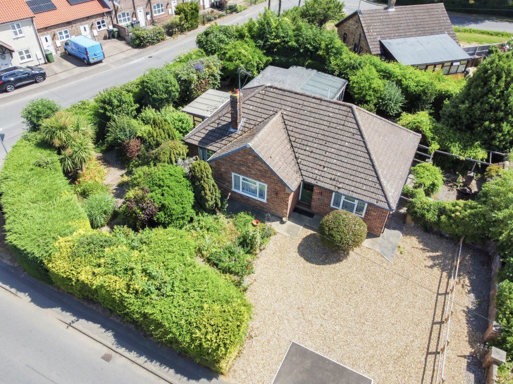 Property photo 2 of 28