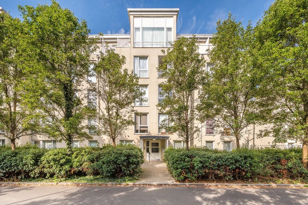 Property photo 1 of 6