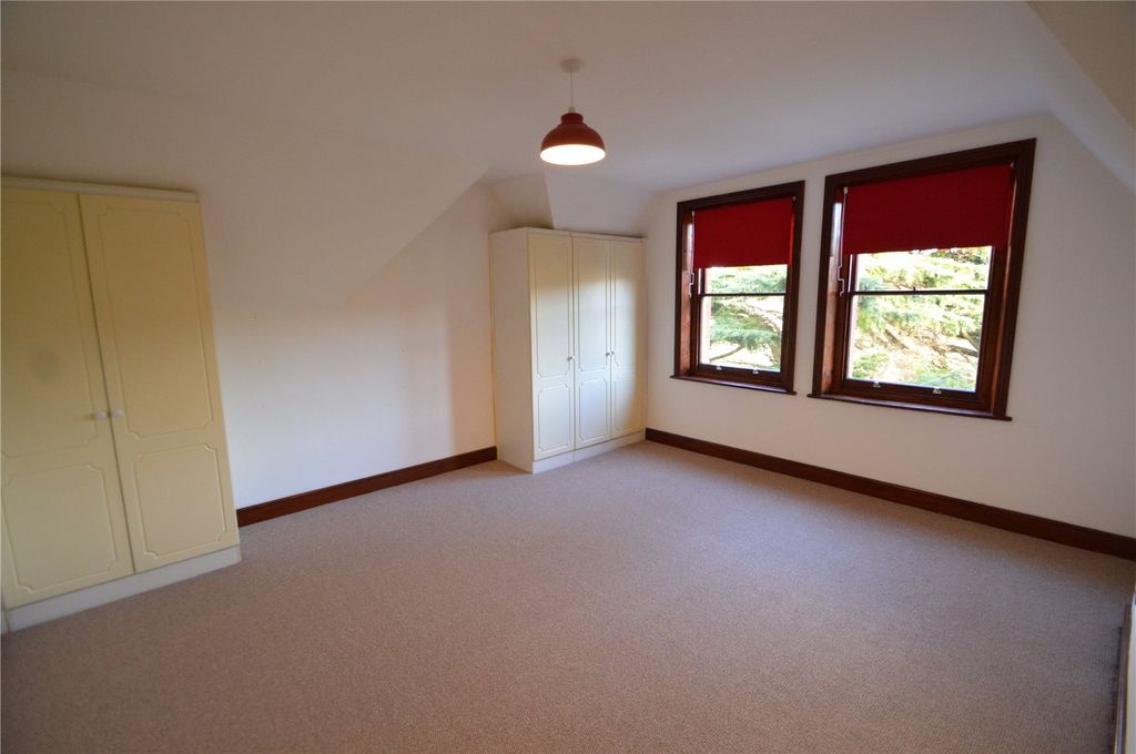 Property photo 2 of 10 Picture No. 05