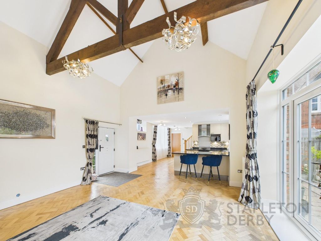 Property photo 3 of 23 Cam04720G0-Pr0129-Still017.Jpg