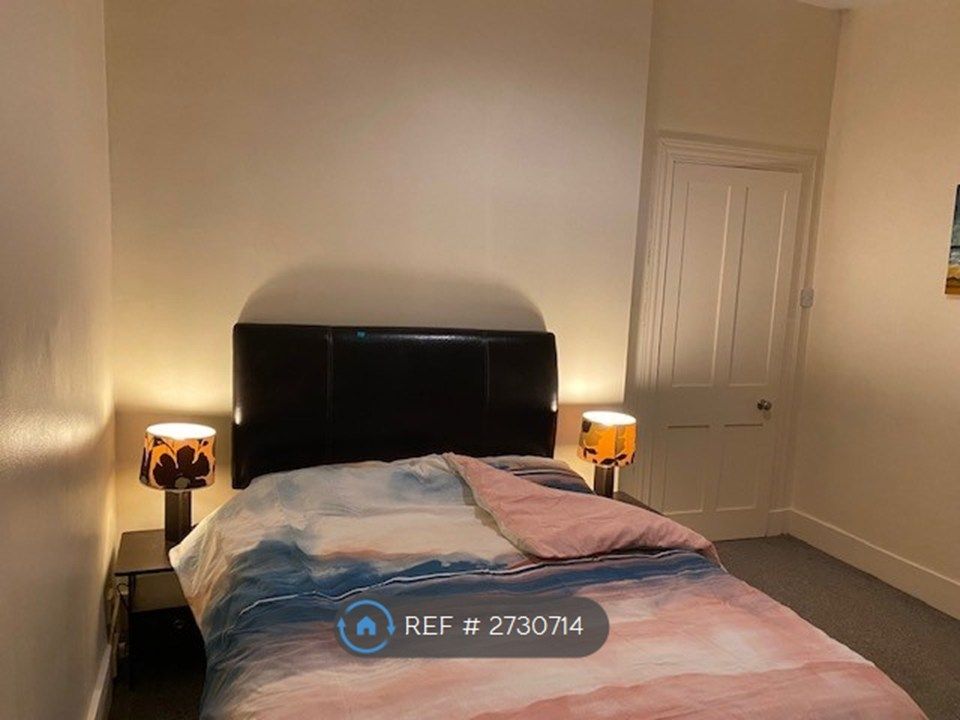 Property photo 3 of 5 Bedroom