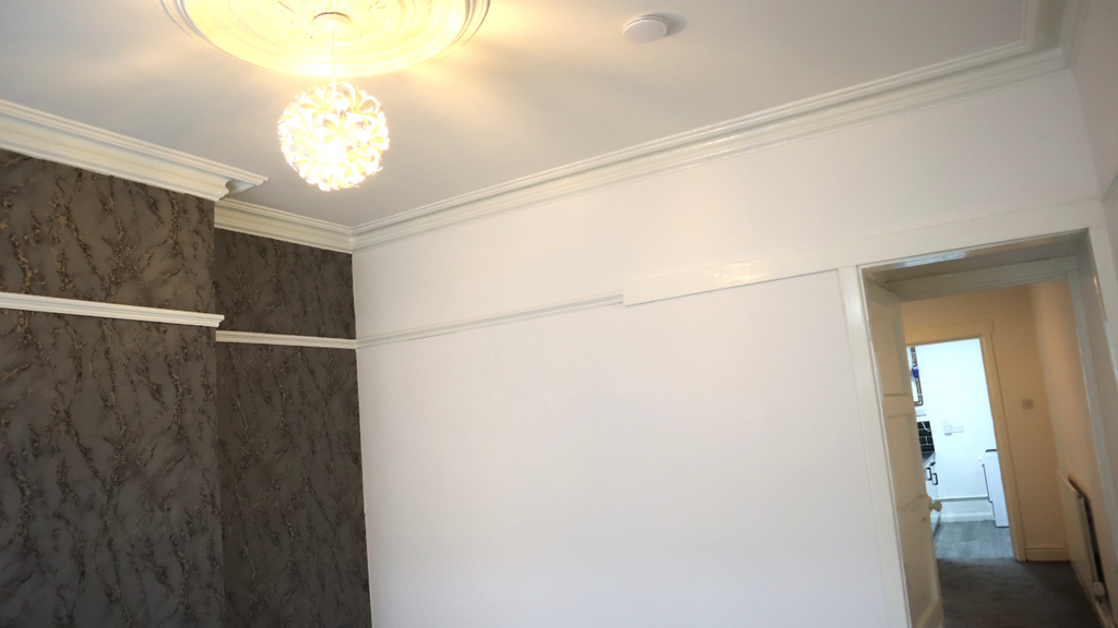 Property photo 3 of 40