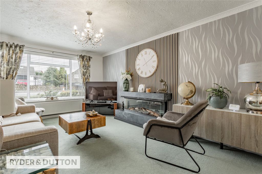 Property photo 3 of 17 Picture 3