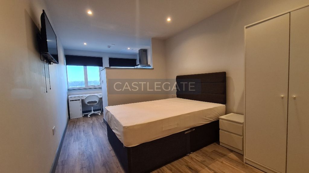 Property photo 3 of 9 Room 113, Renaissance Works, 103 New Street, Huddersfield, HD1 2Tw