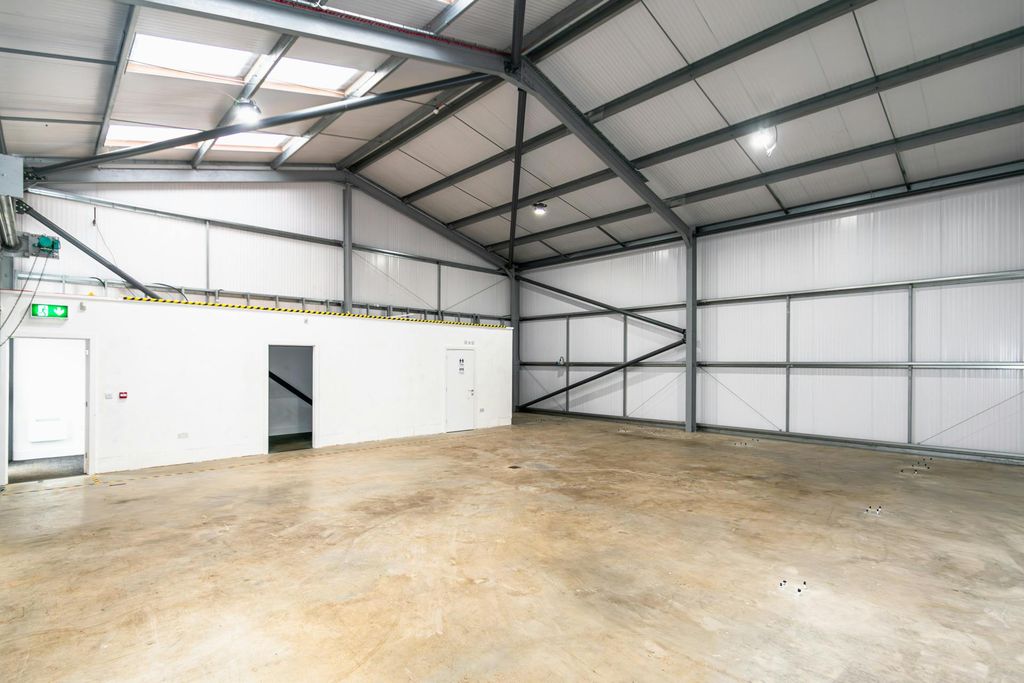 Property photo 2 of 7 13.Jpg