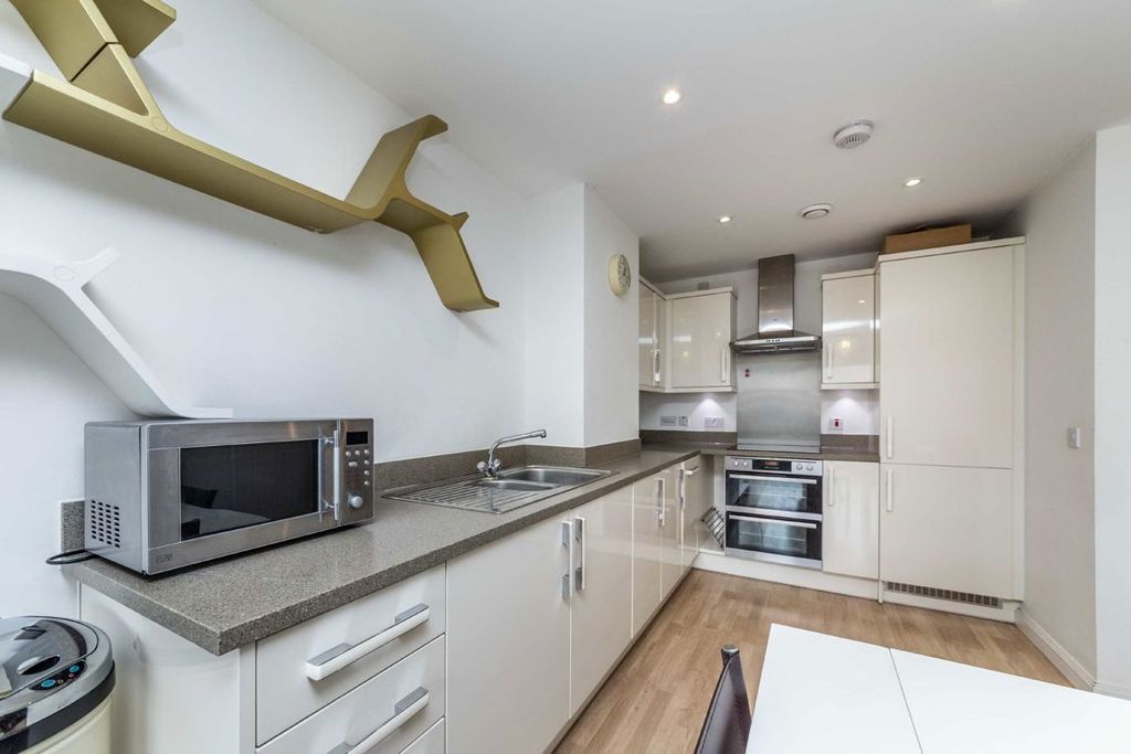 Property photo 3 of 5