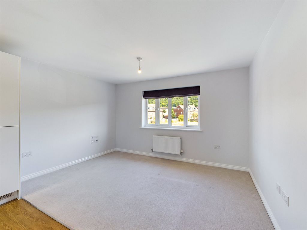 Property photo 3 of 12 Picture No. 15