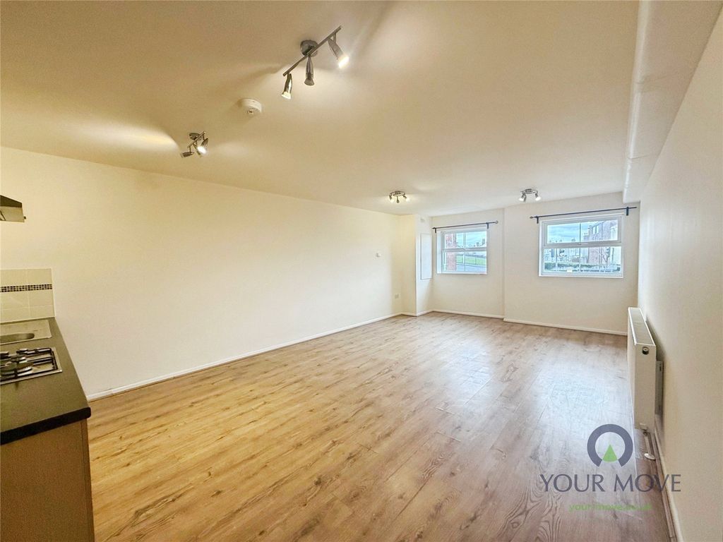 Property photo 3 of 7 Lounge