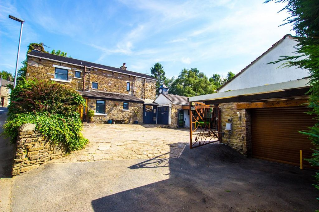 Property photo 1 of 49 Plane Tree Cottage (14).Jpg