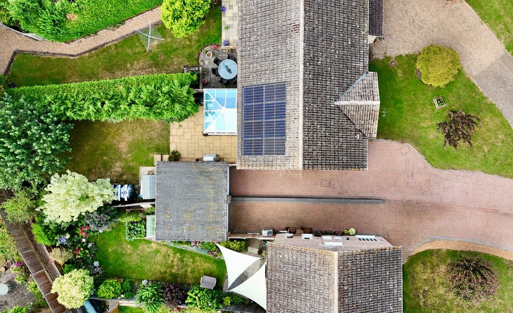 Property photo 3 of 20