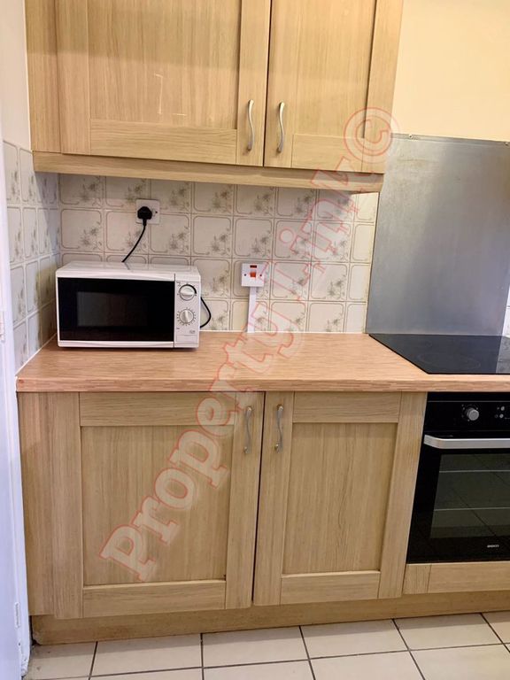 Property photo 3 of 7 Photo 6