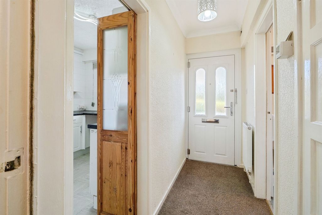 Property photo 3 of 20