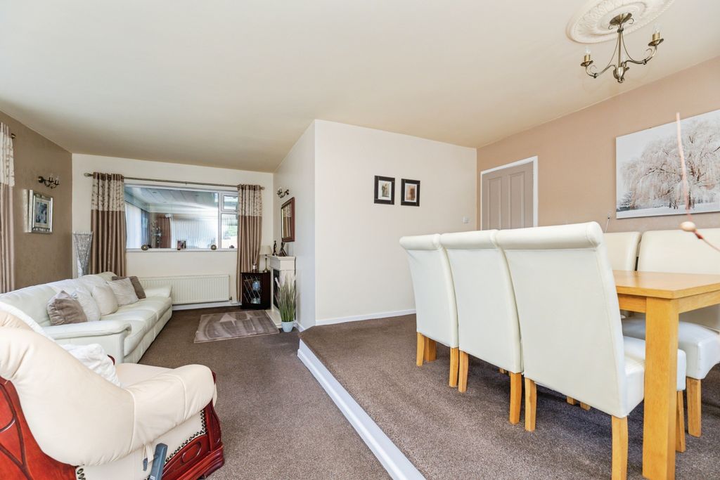 Property photo 2 of 30 2A8A0955
