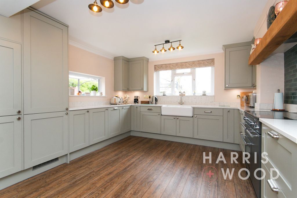 Property photo 2 of 42 4086015