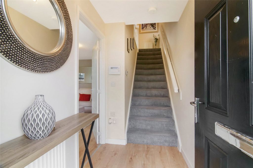 Property photo 2 of 19 Picture No. 02