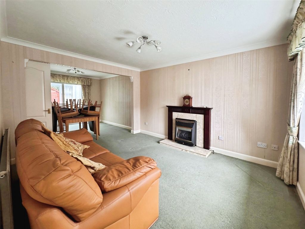 Property photo 3 of 18 Picture No. 05